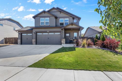 4476 Sw Salmon Pl, Redmond, OR, 97756-1983 | Card Image