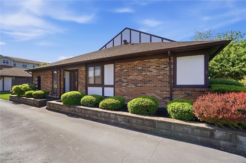 c-5520 Cobblegate Drive, Dayton, OH, 45449 | Card Image