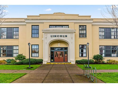 102-650 W 12th Ave, Eugene, OR, 97402-4000 | Card Image