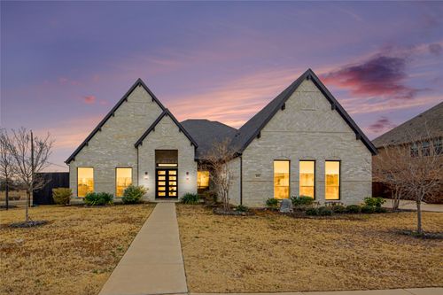 401 Ambergate Dr, Shady Shores, TX, 76208-5550 | Card Image