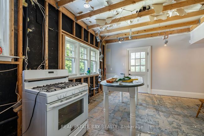 1400 Monaghan Rd, House other with 6 bedrooms, 5 bathrooms and 8 parking in Peterborough ON | Image 14