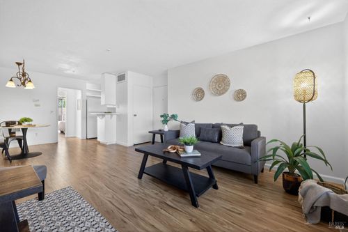 apt-139-300 Stony Point Rd, Santa Rosa, CA, 95401-5965 | Card Image