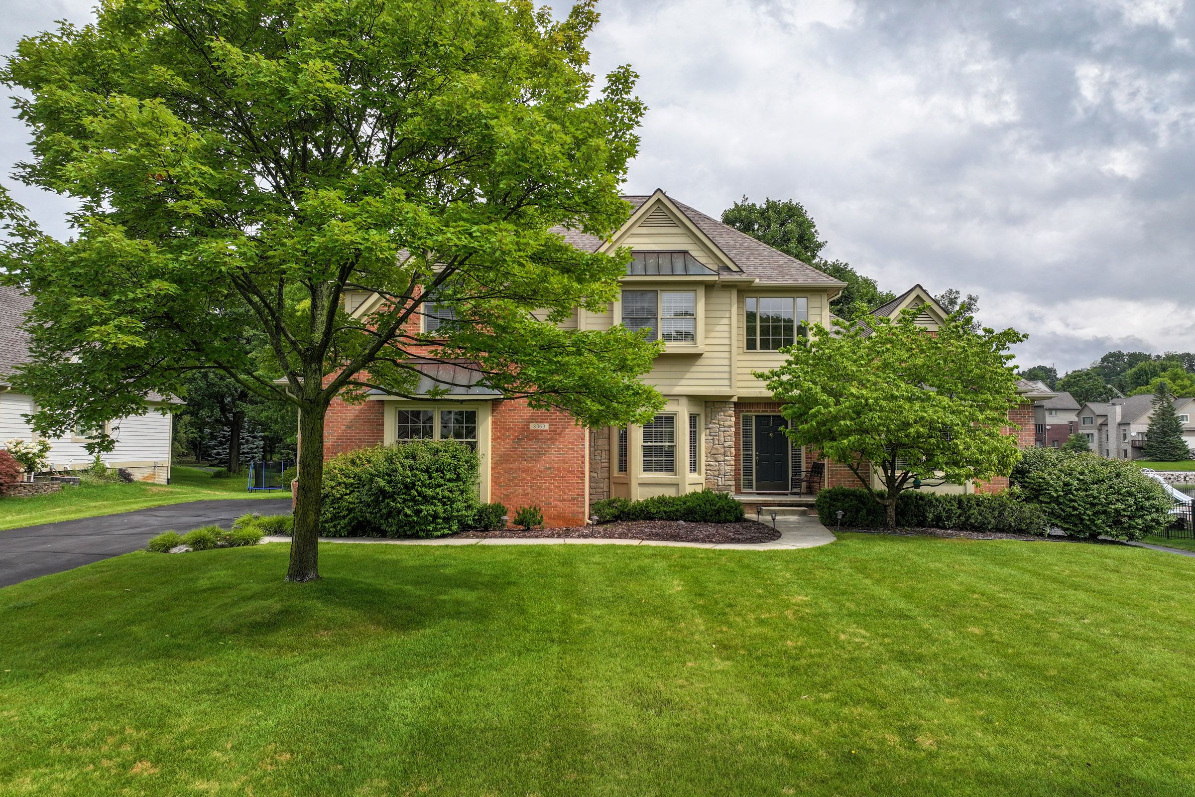 Brookstone Ln, Clarkston, MI 48348
