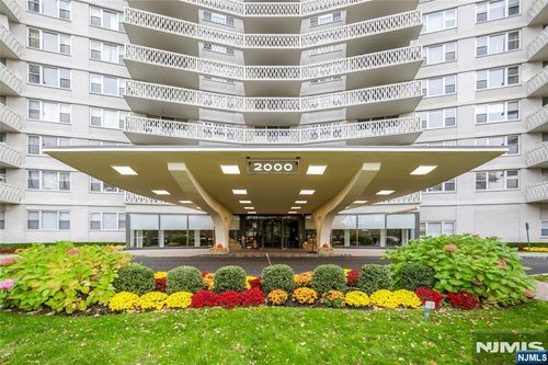 2000 Linwood Ave, Fort Lee, NJ, 07024-3086 | Card Image