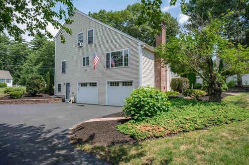 14 Village Dr, Atkinson, NH, 03811-2111 | Card Image