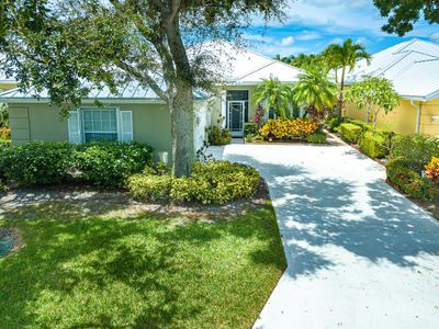 1921 Sw York Lane, House other with 3 bedrooms, 2 bathrooms and null parking in Palm City FL | Image 1