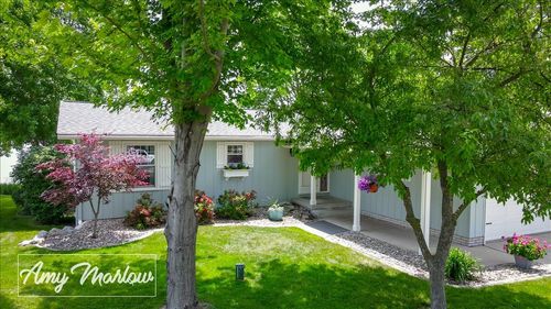 8360 Bay Dr Ne, Rockford, MI, 49341-9339 | Card Image