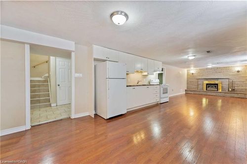 basement-864 Upper Ottawa St, Hamilton, ON, L8T3V5 | Card Image