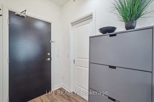 503 - 55 Yorkland Blvd, Condo with 2 bedrooms, 2 bathrooms and null parking in Brampton ON | Image 6