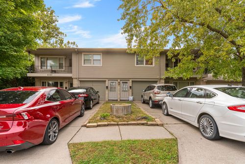 3343 56th St, Moline, IL, 61265-5757 | Card Image