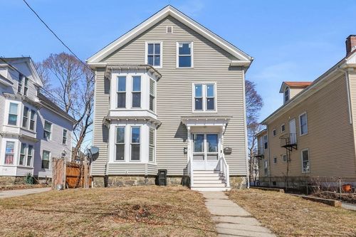 85 Bank St, North Attleboro, MA, 02760-1620 | Card Image