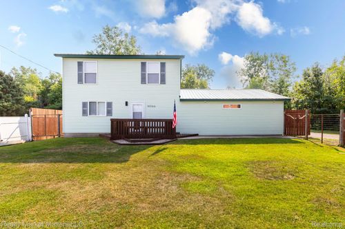 14066 N Clio Rd, Clio, MI, 48420-8804 | Card Image