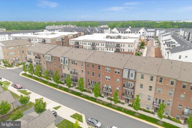 42869 Littlehales Ter, Townhouse with 3 bedrooms, 3 bathrooms and null parking in ASHBURN VA | Image 45