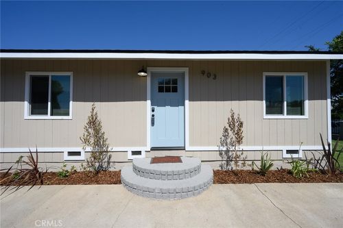 903 E 7th St, Pomona, CA, 91766-3704 | Card Image