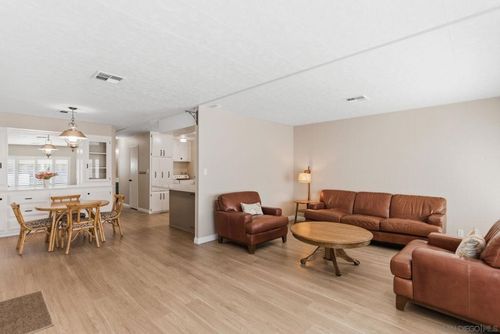 spc-34-521 Orange Ave, Chula Vista, CA, 91911-4050 | Card Image