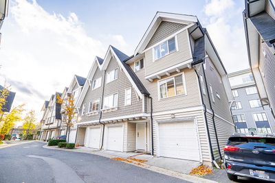 56 - 15871 85 Ave, Townhouse with 3 bedrooms, 2 bathrooms and 2 parking in Surrey BC | Image 2