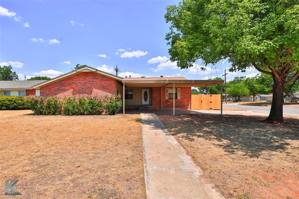 Woodard St, Abilene, TX 79605