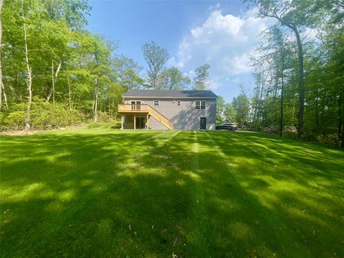 57 Oregon Trl, Pine Bush, NY, 12566-5328 | Card Image