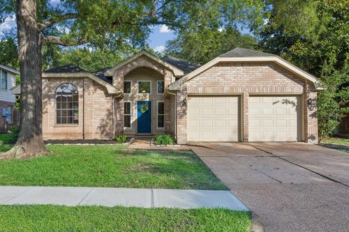 2711 Hazel St, Pearland, TX, 77581-6359 | Card Image