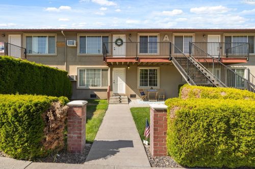 apt-a102-526 S 40th Ave, West Richland, WA, 99353-5150 | Card Image