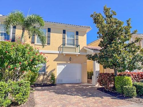 1707 Burgos Dr, SARASOTA, FL, 34238-2726 | Card Image