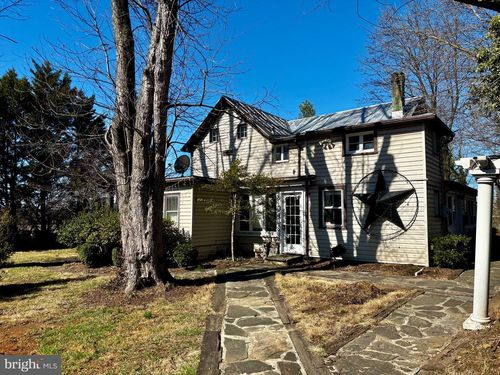 8122 John Mosby Hwy, BOYCE, VA, 22620-2014 | Card Image