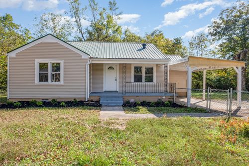 417 W Coffee St, Tullahoma, TN, 37388-4226 | Card Image