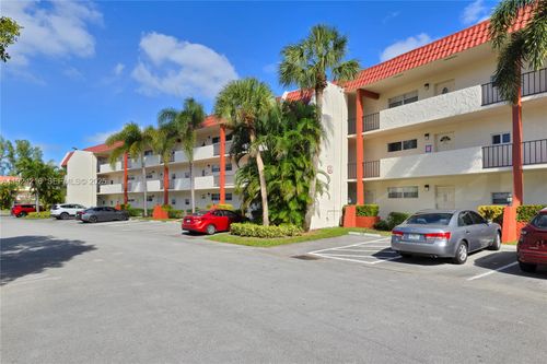apt-202-9500 N Hollybrook Lake Dr, Pembroke Pines, FL, 33025-1512 | Card Image