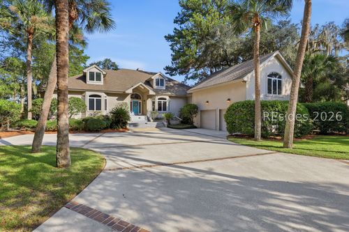 15 Peninsula Dr, Hilton Head Island, SC, 29926-1133 | Card Image