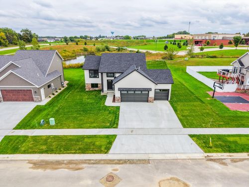 622 7th Ave Ne, Byron, MN, 55920-1551 | Card Image