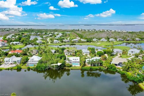 9015 Mockingbird Dr, SANIBEL, FL, 33957-3609 | Card Image