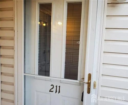 211 Vasser Dr, Piscataway, NJ, 08854-6629 | Card Image