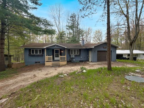 8281 Pine Tree Trl, Stanwood, MI, 49346-9758 | Card Image