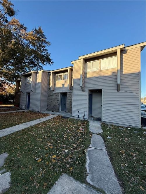 125 Antibes St E, Mandeville, LA, 70448-4701 | Card Image