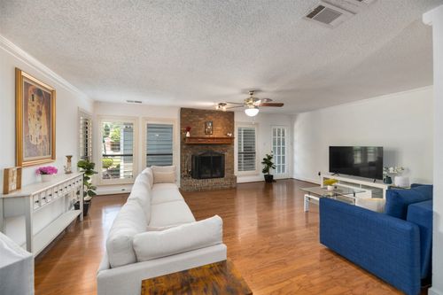1428 Palmnold Cir E, Fort Worth, TX, 76120-4704 | Card Image