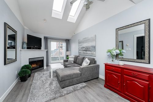 403-3939 Hastings Street, Burnaby, BC, V5C2H8 | Card Image