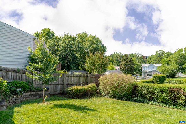 324 8 Th St Nw, House other with 3 bedrooms, 3 bathrooms and null parking in CHARLOTTESVILLE VA | Image 26