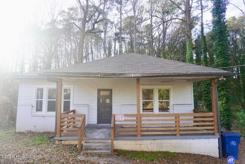 124 Fairfield Pl Nw, Atlanta, GA, 30314-1214 | Card Image