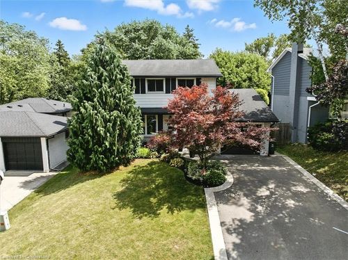 162 Pleasant Ave, Dundas, ON, L9H3V2 | Card Image