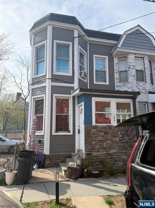 189 Duane St, Orange, NJ, 07050-4110 | Card Image