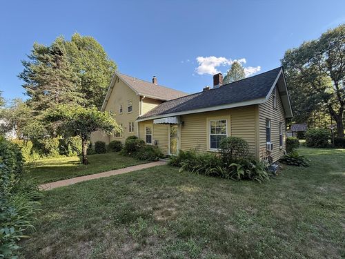 r-391 Bedford St, Concord, MA, 01742-1822 | Card Image