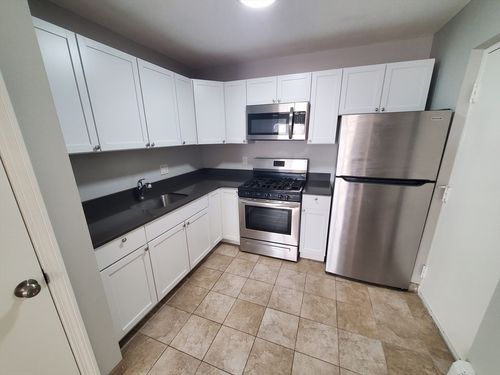 apt-10-215 Pearl St, Stoughton, MA, 02072-2342 | Card Image