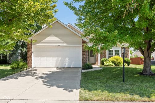 12384 Barnstone Ct, Fishers, IN, 46037-8408 | Card Image