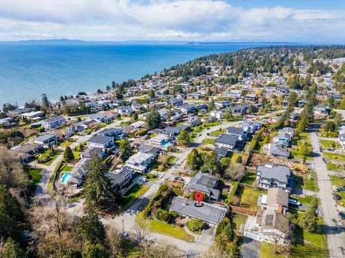 1501 High St, White Rock, BC, V4B3N8 | Card Image