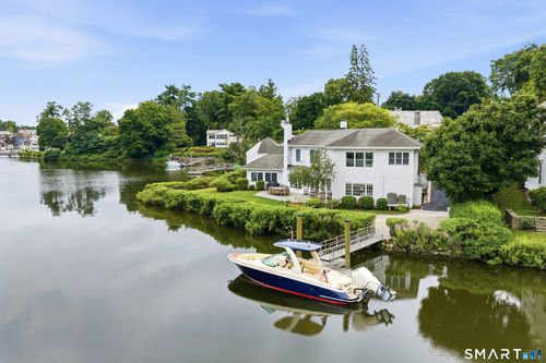 61 5 Mile River Rd, Darien, CT, 06820-6233 | Card Image