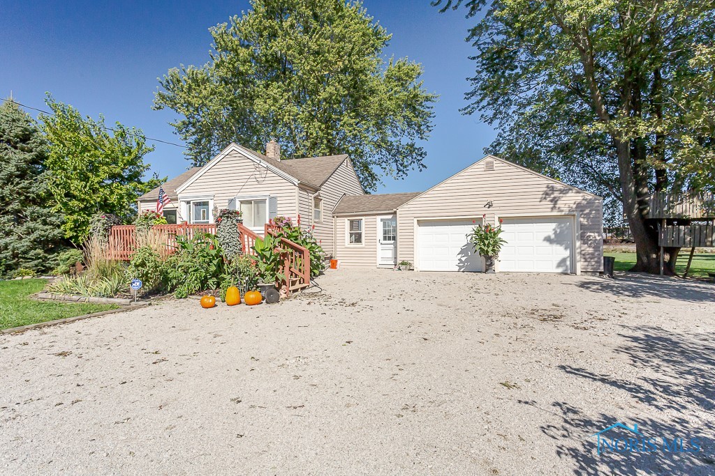 Corduroy Rd, Oregon, OH 43616
