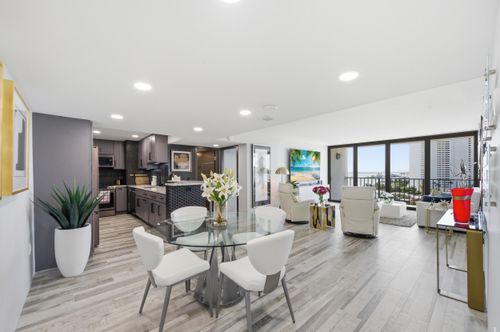 905-5600 N Flagler Drive, West Palm Beach, FL, 33407 | Card Image