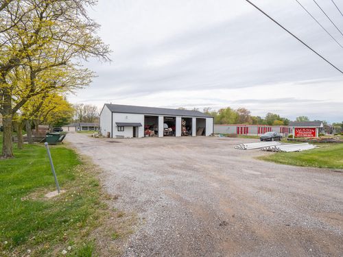 246 N Main St, Maxwell, IN, 46154-9701 | Card Image