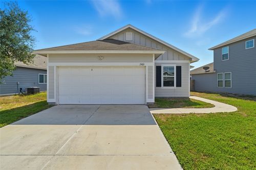 1905 Estes Flats Dr, Aransas Pass, TX, 78336-3705 | Card Image