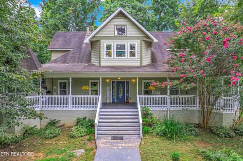 400 Cabbage Cemetery Rd, Washburn, TN, 37888-4717 | Card Image